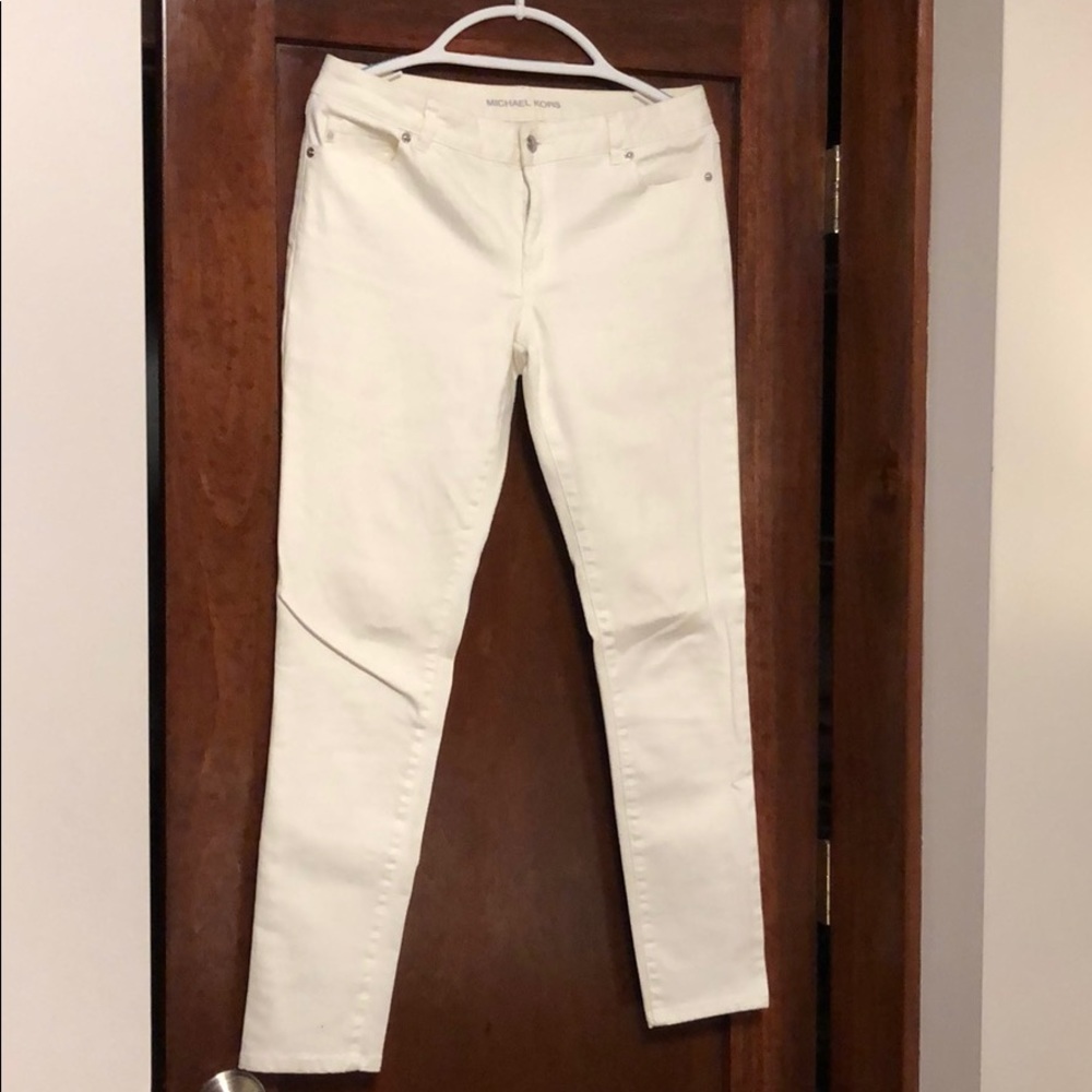 Micheal Kors size 6 white jeans